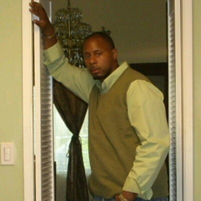 Profile Picture of Reginald Miles (@miles_reginald) on Twitter