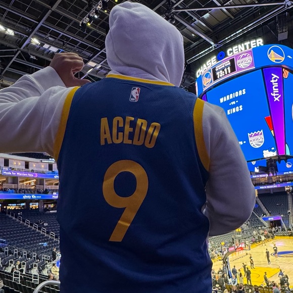 Profile Picture of Erick Acedo (@ej_shops) on Poshmark