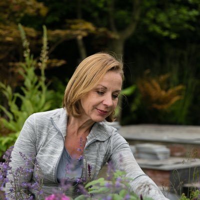 Profile Picture of Jo Thompson (@farmlocations) on Twitter