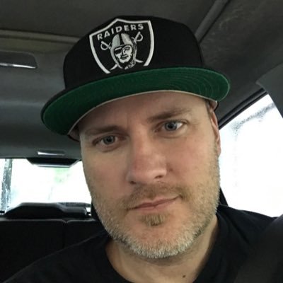 Profile Picture of Dan Reider (@SuperfanDan) on Twitter