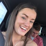 Profile Picture of A B B Y  L O W E (@abbylowee) on Instagram