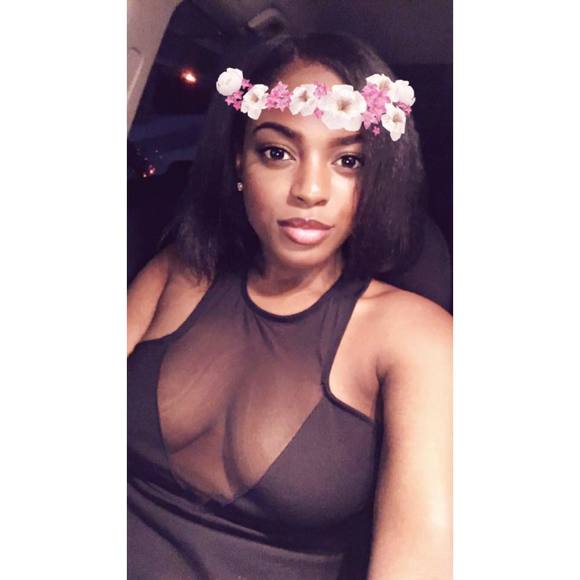 Profile Picture of Amina Richards (@aminarichards) on Poshmark