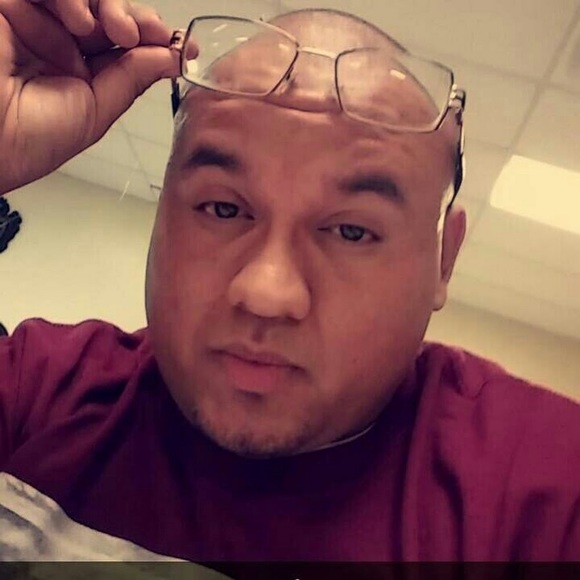 Profile Picture of Oscar Barrera (@barreraoscar691) on Poshmark