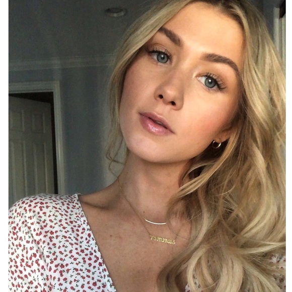 Profile Picture of Summer Prebe (@summerprebe) on Poshmark