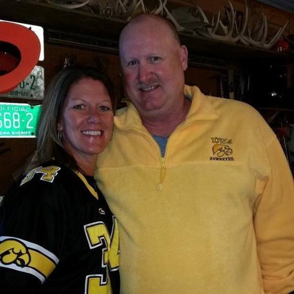 Profile Picture of Joleen Hugen (@jhugen) on Poshmark