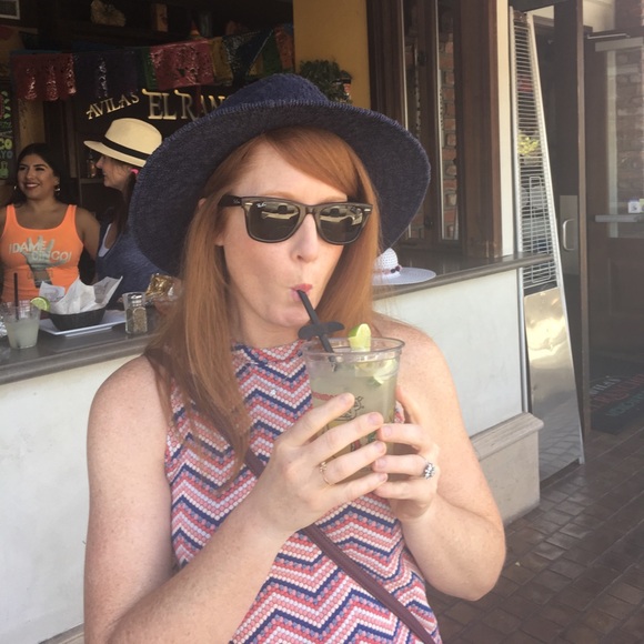 Profile Picture of Nicole Uppendahl (@vintageword) on Poshmark