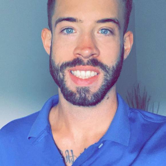 Profile Picture of Chris Kennamer (@chriskennamer) on Poshmark