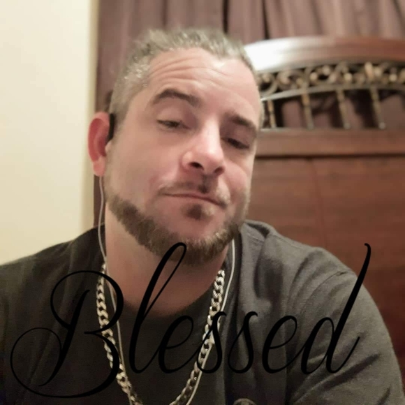 Profile Picture of Adam Chauvin sr. (@adam333chauvin) on Poshmark