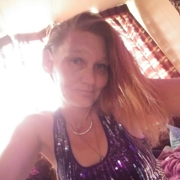 Profile Picture of Chrissy Scott (@chrissyscott239) on Poshmark