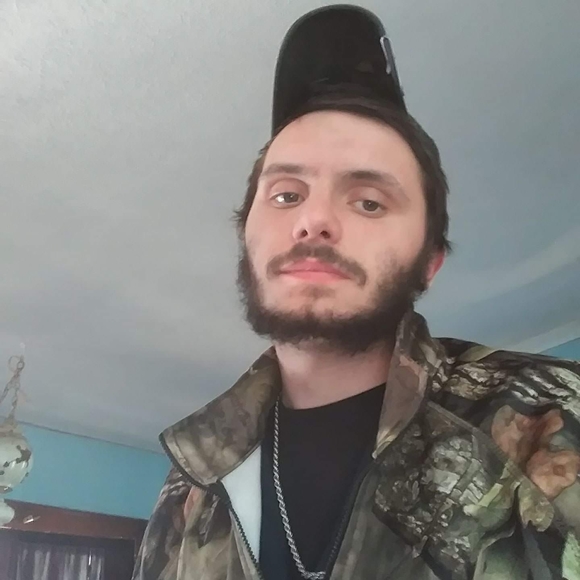 Profile Picture of Bobby Kinser (@bobbykinser) on Poshmark