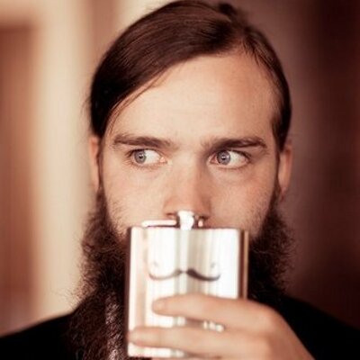 Profile Picture of Joel Howard (@Joelmolehole) on Twitter