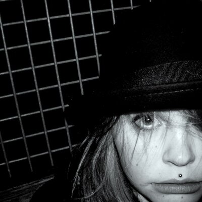 Profile Picture of Caroline Møller (@storfedpik) on Twitter