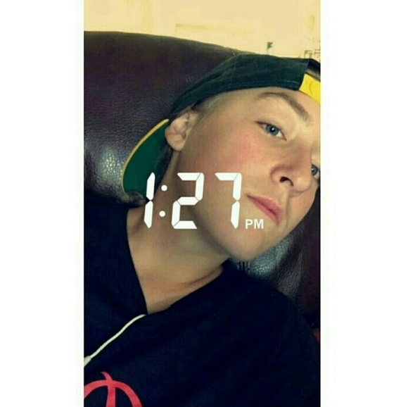 Profile Picture of Julian Dupes (@julian510) on Poshmark