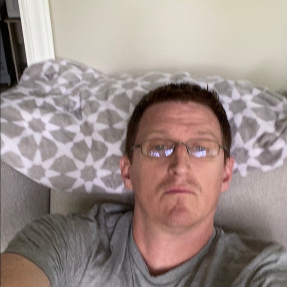 Profile Picture of Jason Clemmer (@jasonclemmer) on Poshmark