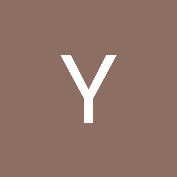 Profile Picture of Yvonne Borrego (@yvonnebg96) on Poshmark