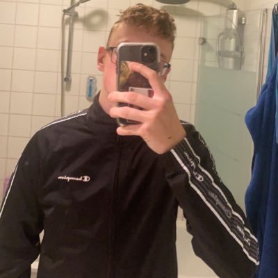 Profile Picture of Christoph Dvorak (@brkn_chris) on Twitter