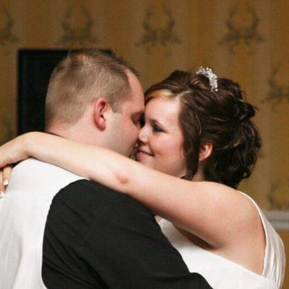 Profile Picture of Andrew Pojar (@andrewpojar) on Poshmark