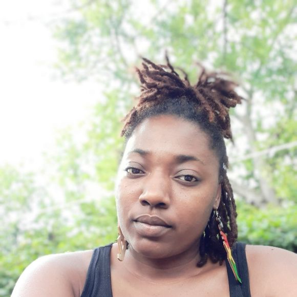 Profile Picture of Shanetta Nichols (@msnettanichols) on Poshmark