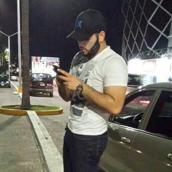 Profile Picture of Jose Robles (@jr920748) on Poshmark