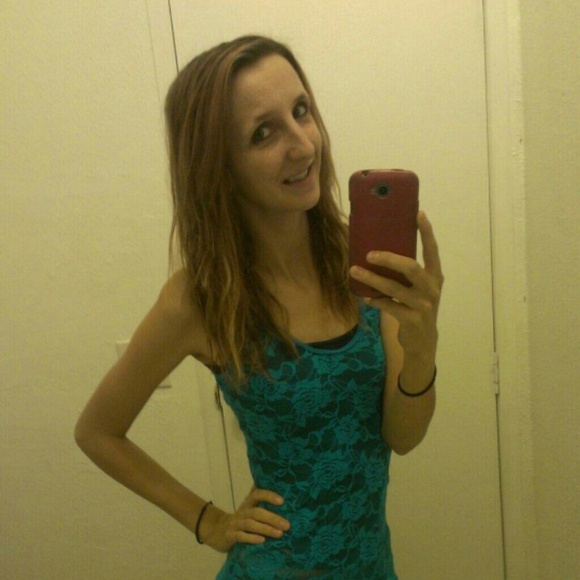 Profile Picture of Missie Pontzious (@missielyne) on Poshmark