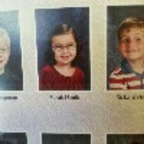 Profile Picture of Sarah Haulk (@shaulk) on Poshmark