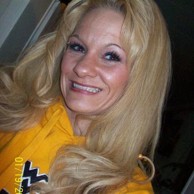 Profile Picture of Rosa Riggs (@rosar505) on Twitter