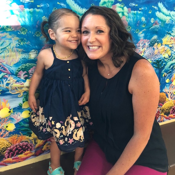 Profile Picture of Lisa Damiata (@lmd2022) on Poshmark