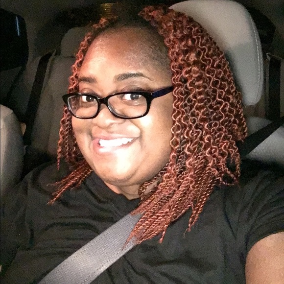 Bianca Boone - Poshmark Profile Picture of Bianca Boone (@bboone02) on Poshmark