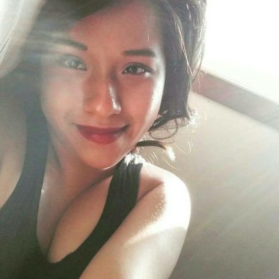 Profile Picture of Melanie Tovar (@xbelle_xo) on Twitter