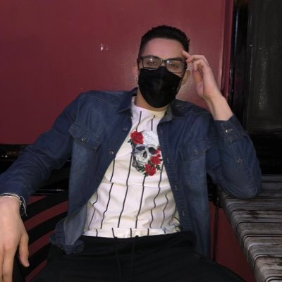 Profile Picture of Juan Berumen (@YahBoyLegend) on Twitter