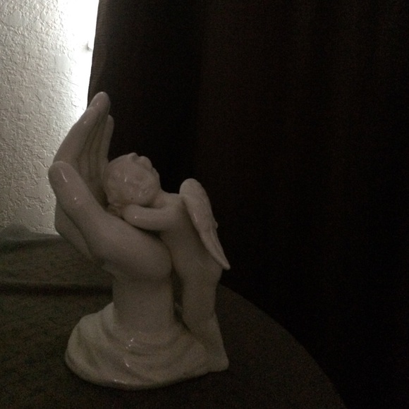 Profile Picture of Shannon Markum (@s_markum) on Poshmark