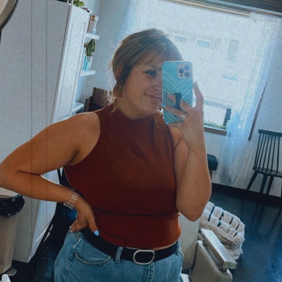 Profile Picture of Audrey Wise (@audleahy03) on Poshmark