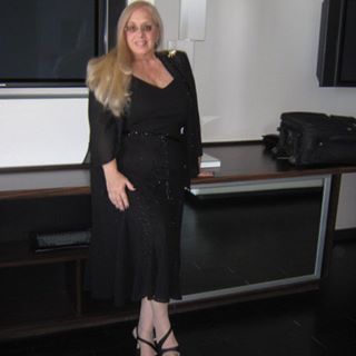 Profile Picture of Audrey Parente (@audrey.parente.9) on Facebook