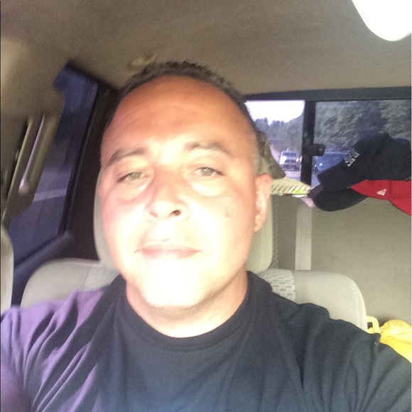 Profile Picture of Michael Baez (@uc0309) on Poshmark