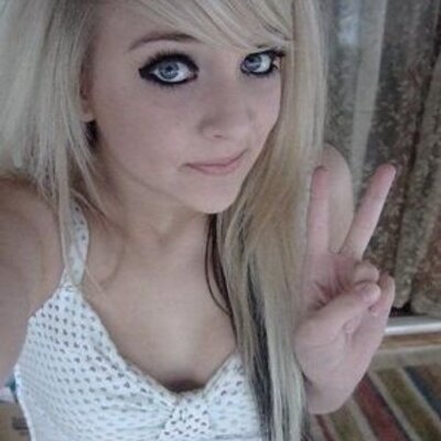 Profile Picture of Veronicashultz (@veronicashultz) on Twitter