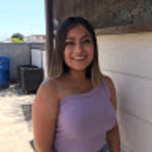 Profile Picture of Brianna Montes (@briannamontess) on Poshmark