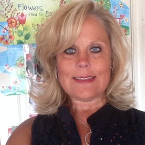 Profile Picture of Amy Pate (@blue-eyedkygirl) on Myspace