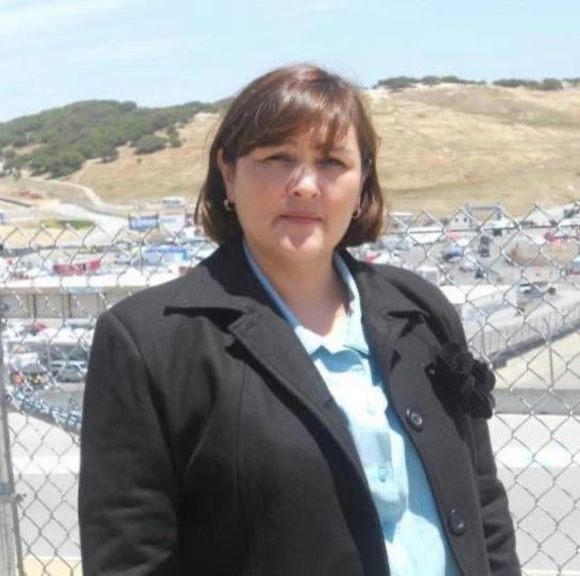 Profile Picture of Lorena Madrigal (@lorenamadrig106) on Poshmark