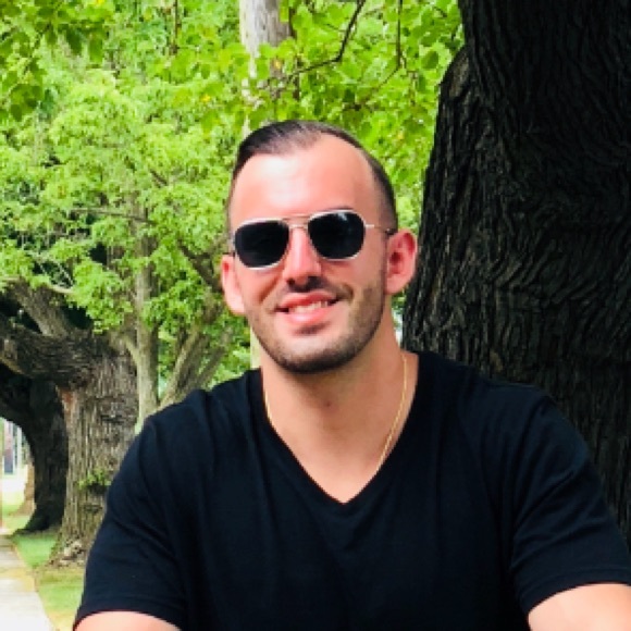Profile Picture of Paul Gattuso (@pauliegatt) on Poshmark