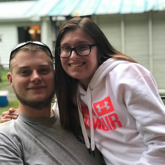 Profile Picture of Mackenzie Kyle (@mtk1997) on Poshmark