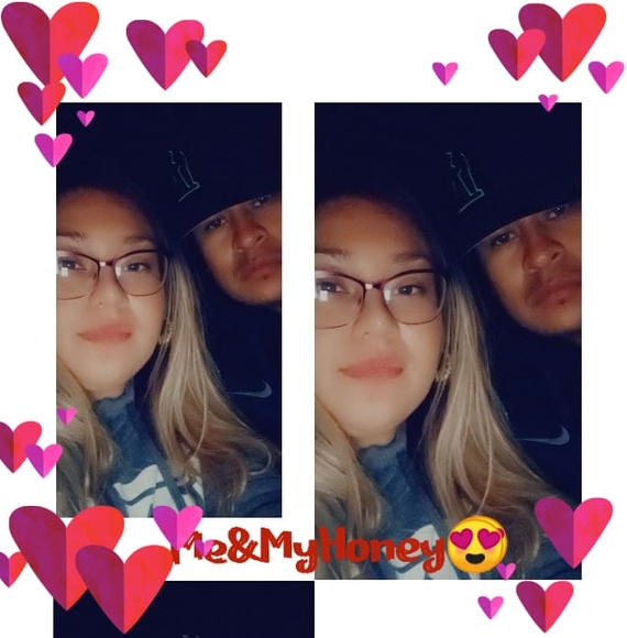 Profile Picture of Joel y Rosas (@joelycarmen) on Poshmark