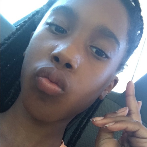 Profile Picture of Samyra Tamayos (@babymamadance) on Poshmark