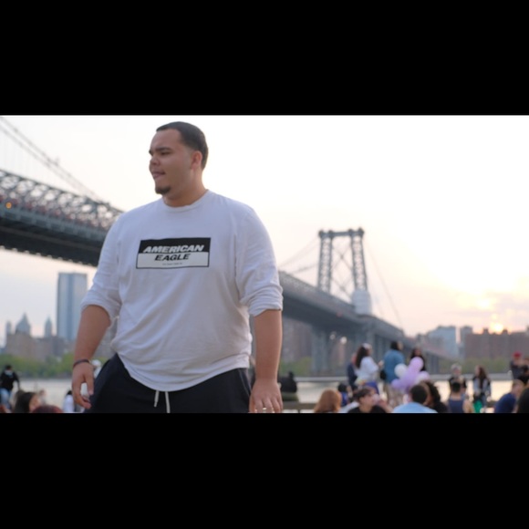 Profile Picture of Manolo Rivera (@manolo_rivera) on Poshmark