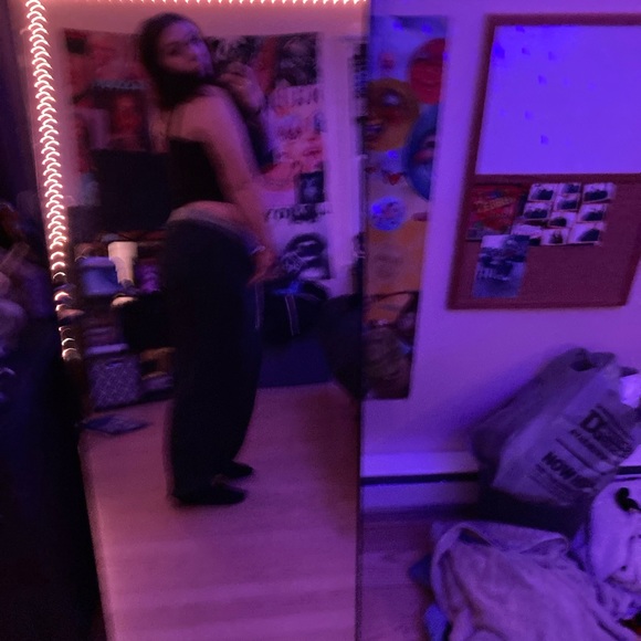 Profile Picture of Abby Ciparelli (@abbycipa860) on Poshmark