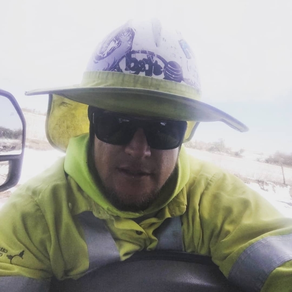 Profile Picture of Matthew Dilbeck (@dilbeck57) on Poshmark