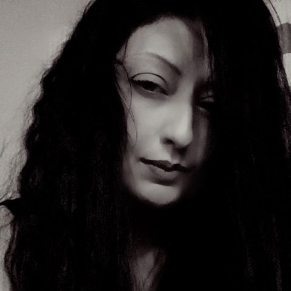 Profile Picture of Heidi Schaumloeffel (@hschaumloeffel) on Poshmark