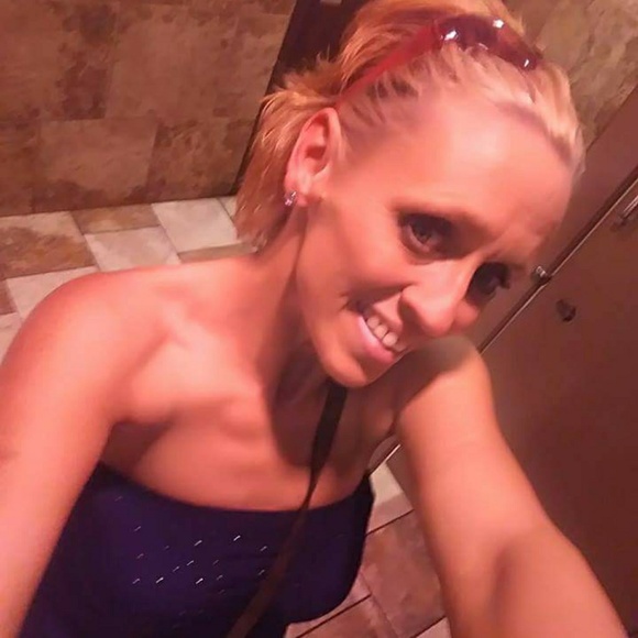 Profile Picture of Kimberly Sousek (@kksporty883) on Poshmark