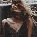 Profile Picture of 𝚌𝚒𝚐𝚊𝚛𝚎𝚝𝚝𝚎𝚜 𝚊𝚗𝚍 𝚑𝚘𝚗𝚎𝚢 (@cigarettes_and_honey) on Instagram