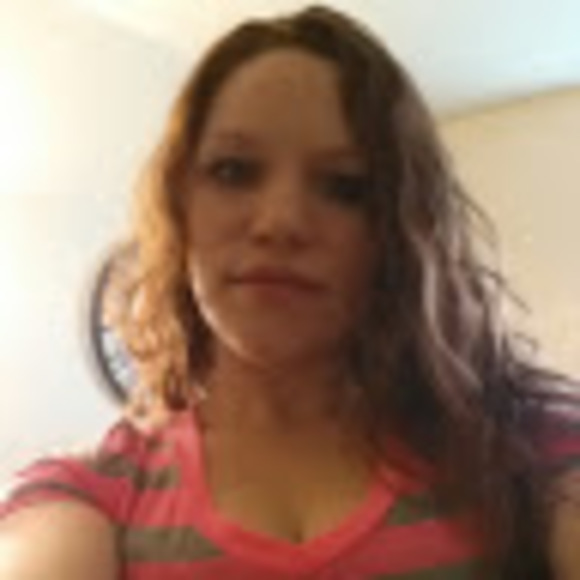 Profile Picture of Margo Chapman (@itsmarmar13) on Poshmark