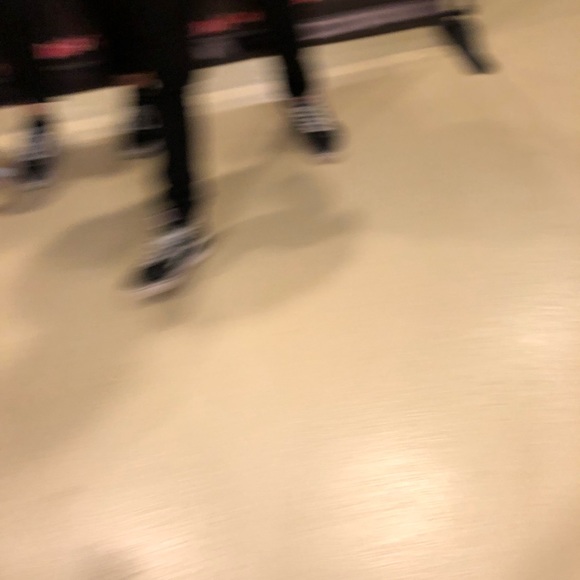 Profile Picture of Sara Golub (@sara_golub) on Poshmark